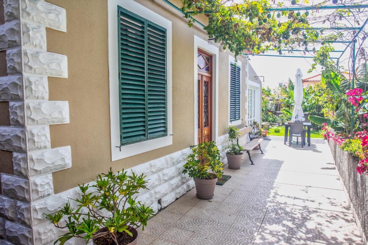 Villa Casa Da Bungavillia à Machico  Extérieur photo